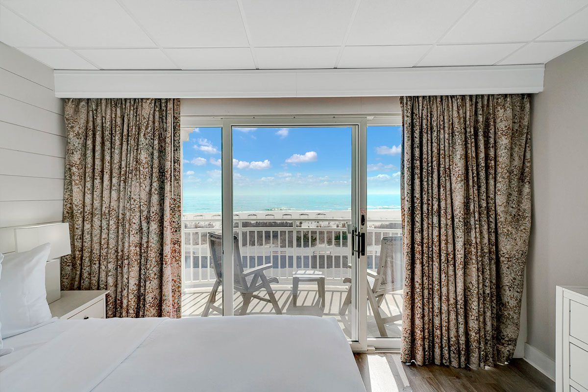 Madison Resorts Panoramic Queen Suite Kitchenette Ocean View
